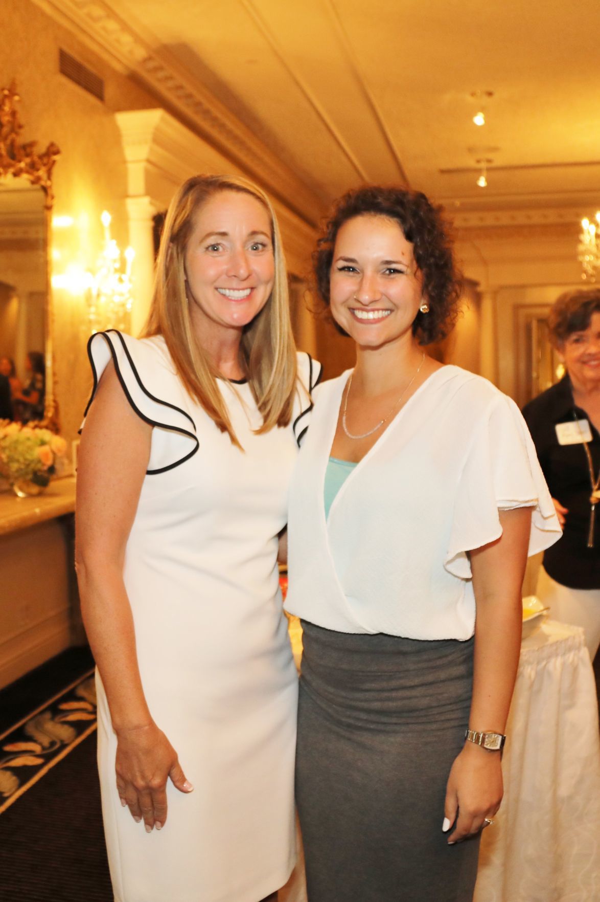 Amy Dwyer, Chelsea Snorton